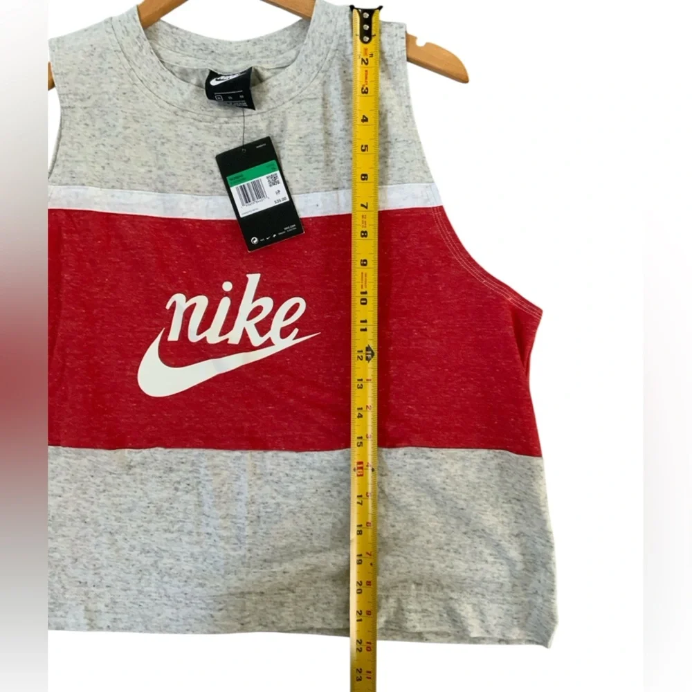 Nike bold red